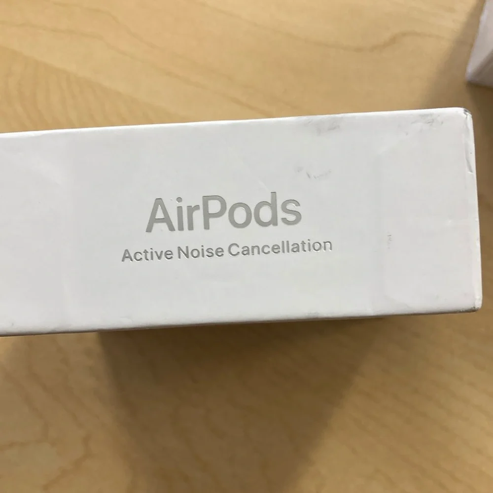 AirPods 4 with Noise Cancellation